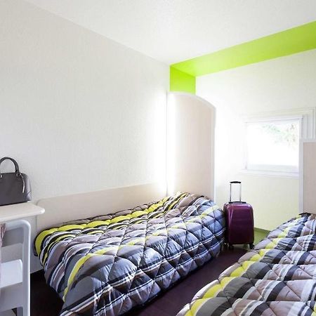 Hotelf1 Lille Tourcoing Nord Ронк Екстериор снимка