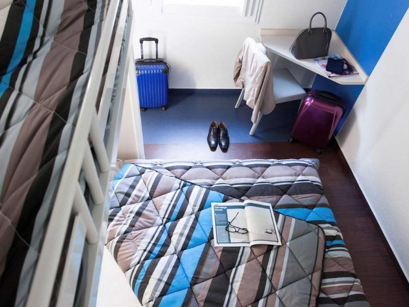 Hotelf1 Lille Tourcoing Nord Ронк Екстериор снимка